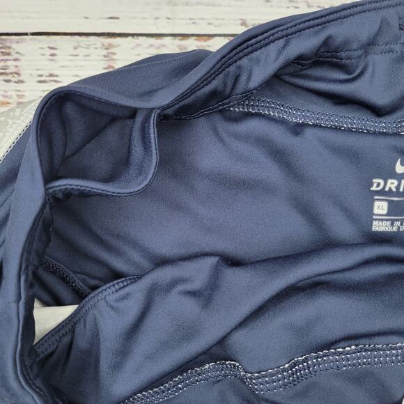 Nike DRI-FIT North Carolina Tarheels Volleyball Shorts Grey and White | XL - Picture 7 of 9